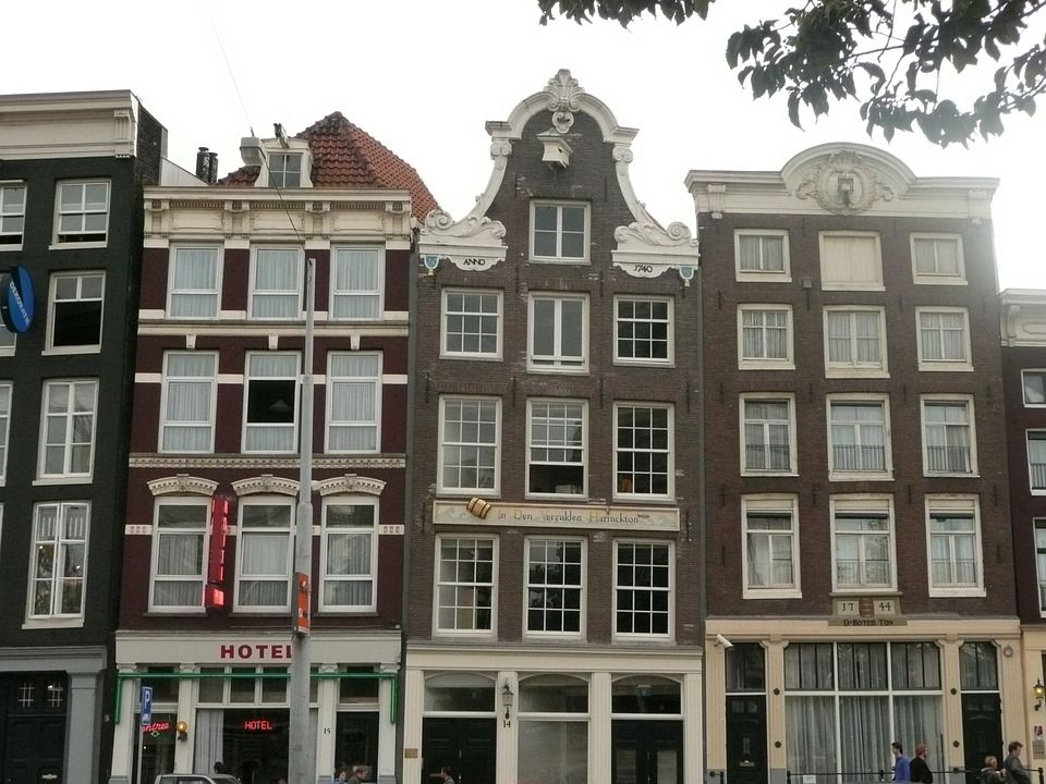 Amsterdam Row Of Houses Crooked House 651365 