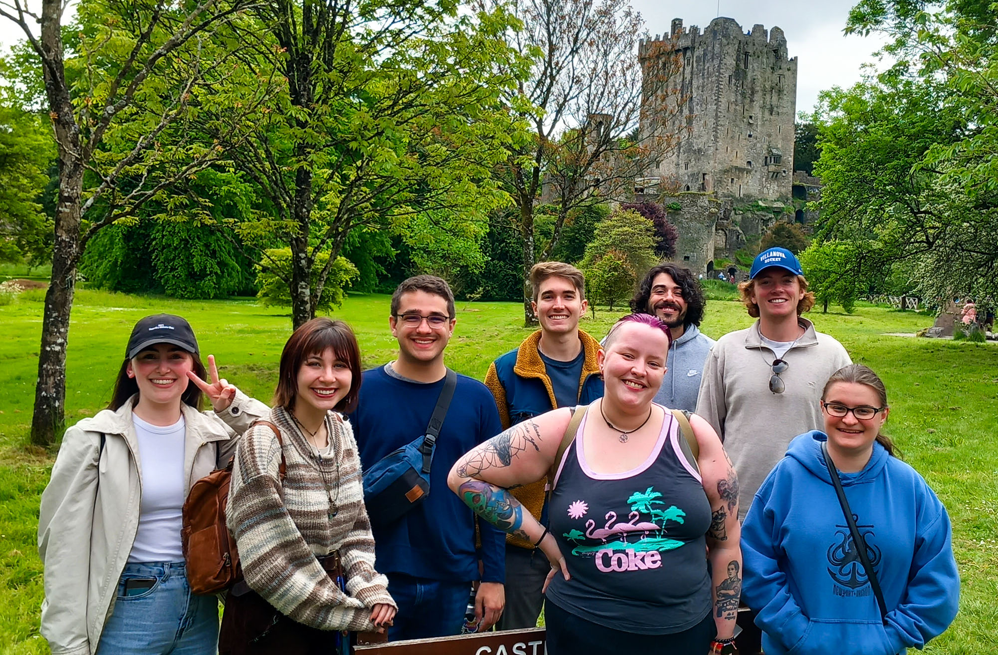 ASU Students outside a castle in Dublin