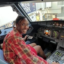 Pinck in the Cockpit of an Airbus