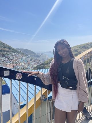 A photo of the author at one of the many photos spots in gamcheon cultural village