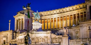 rome-victor-emmanuel-monument-night