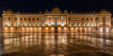 toulouse-city-hall-night