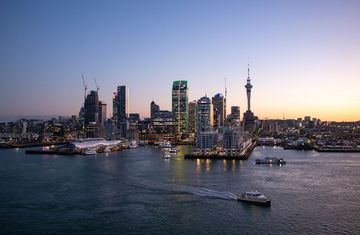 auckland-new-zealand-sunset-skyline.jpg