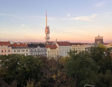 sunset abroad budapest