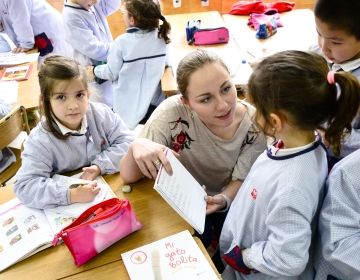 seville student teacher with kids