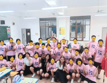 picture of students and teachers in china