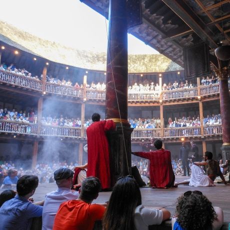 London Globe Theater performance