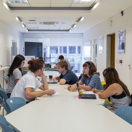 buenos aires students working