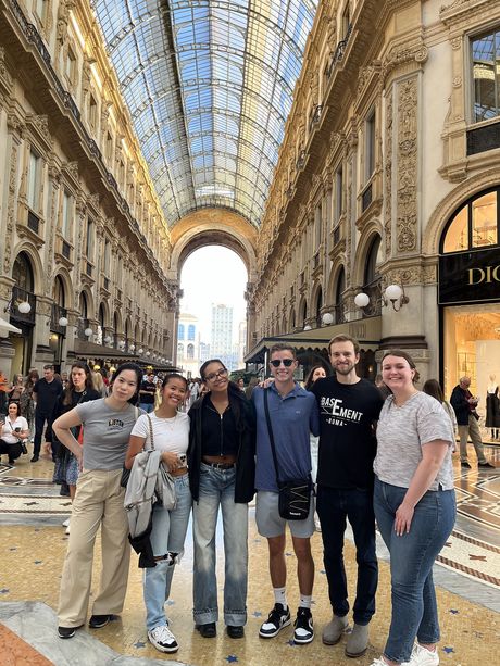 mlan Students in Galleria Vittorio Emanuele.jpg
