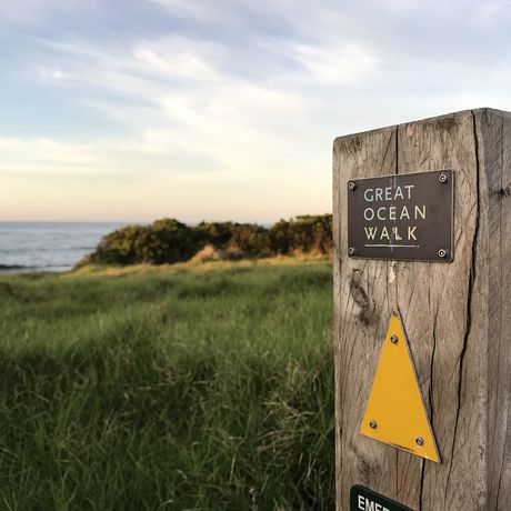 melbourne great ocean walk sign post