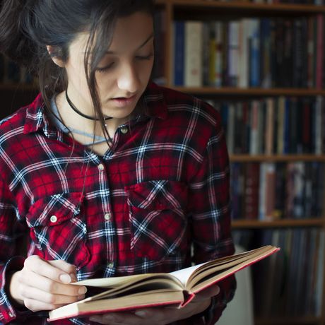 copenhagen-student-reading