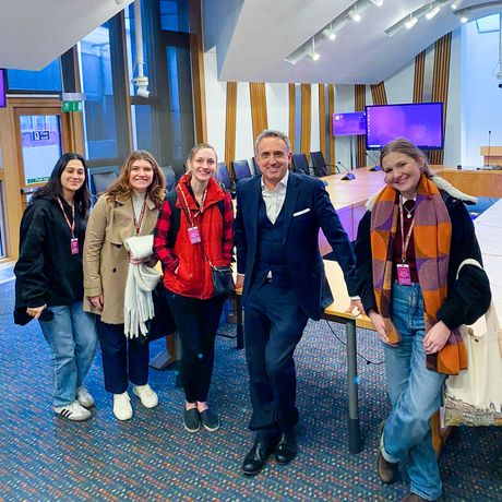 edinburgh-students-meeting-msp-parliament-leader