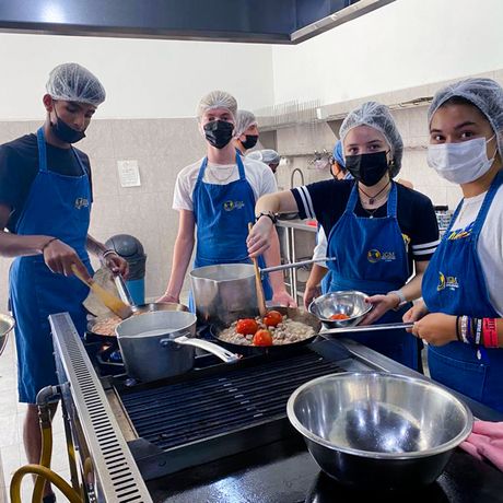 yucatan-students-cooking