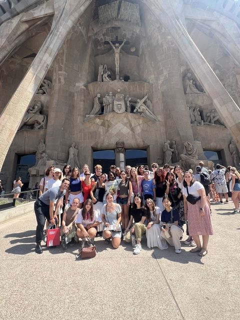 Group by the Passion Facade
