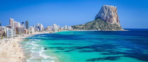 Clear water beach in Alicante