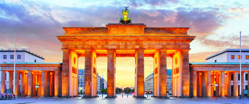 berlin gate nighttime