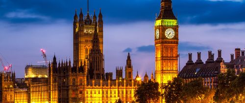 london parliment and big ben at dusk