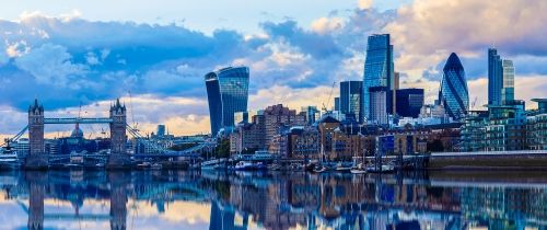 London Thames reflection