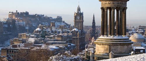 edinburgh snowy calton hill