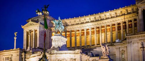 rome-victor-emmanuel-monument-night