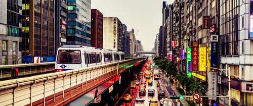 taipei-street-scene-rail-line