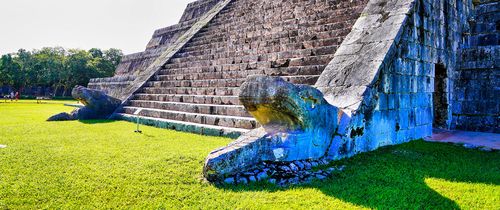 yucatan-kukulcan-base-carving