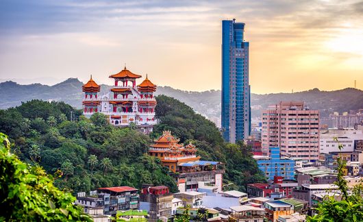 taipei cityscape old and new