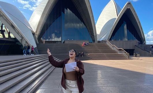 Girl in Sydney