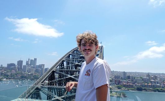 sydney-man-harbor-bridge-oberservation-deck