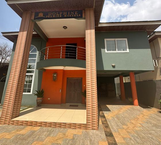 legon-housing-25-delphine-hostel-exterior