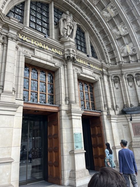 London with kids: the V&A Museum