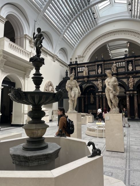 Explore the World in the V&A Cast Courts - Catherine's Cultural Wednesdays