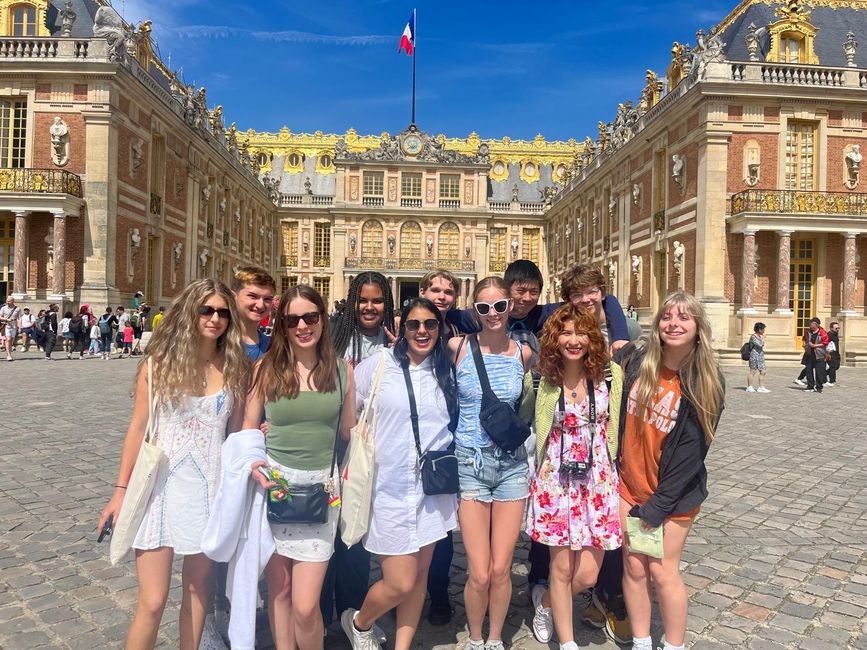 Group photo at Versailles