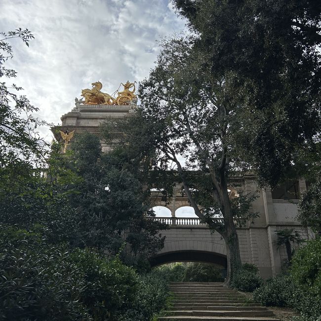 barcelona bridge sight seeing