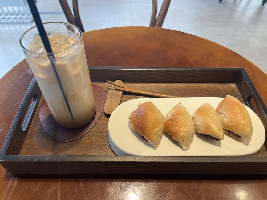 Coffee and red bean bun at Okrumong