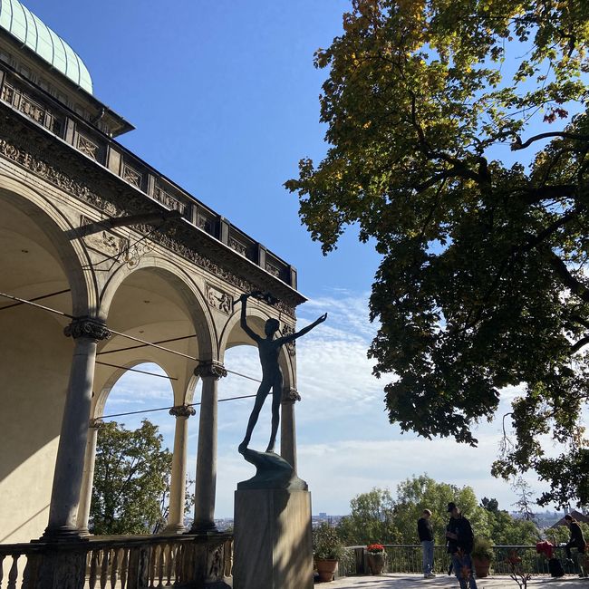 prague park abroad statue