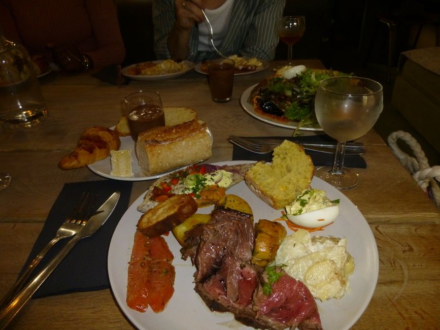 paris meal abroad steakhouse