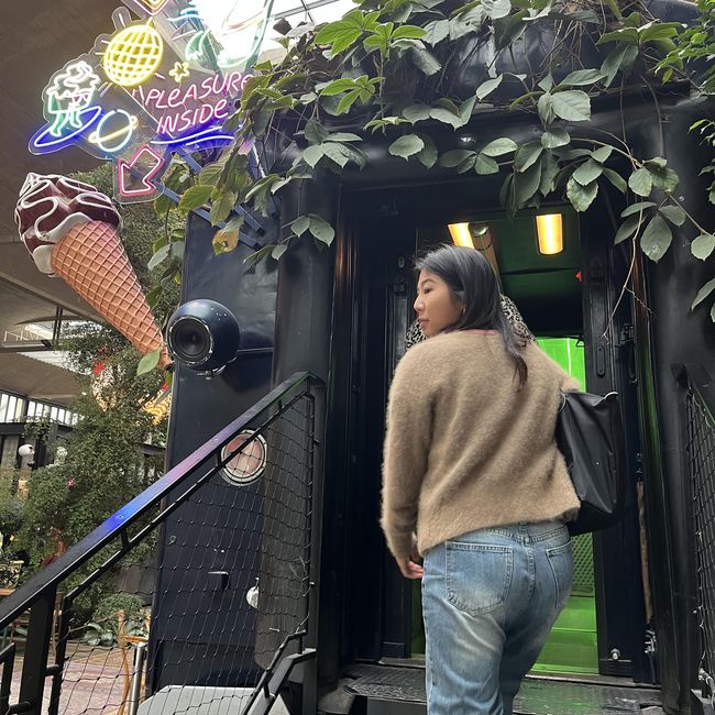 paris study abroad student cafe entrance