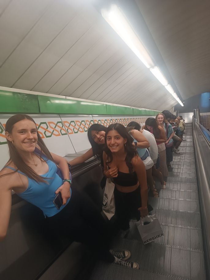 students in the Madrid metro