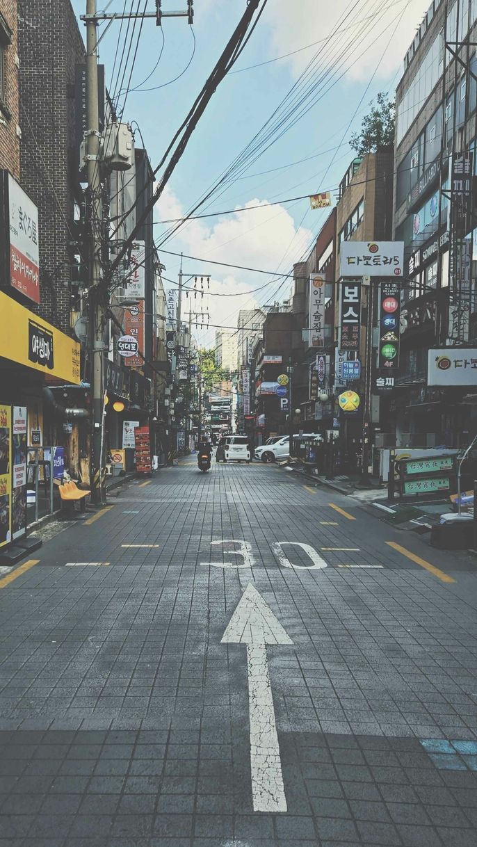 study abroad seoul street back road