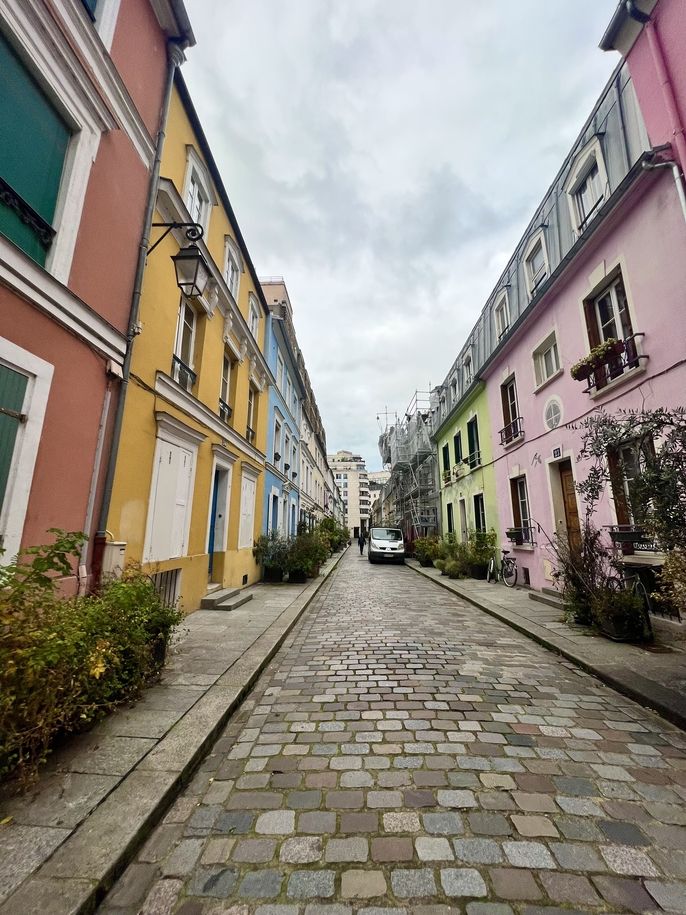 street abroad europe colorful houses