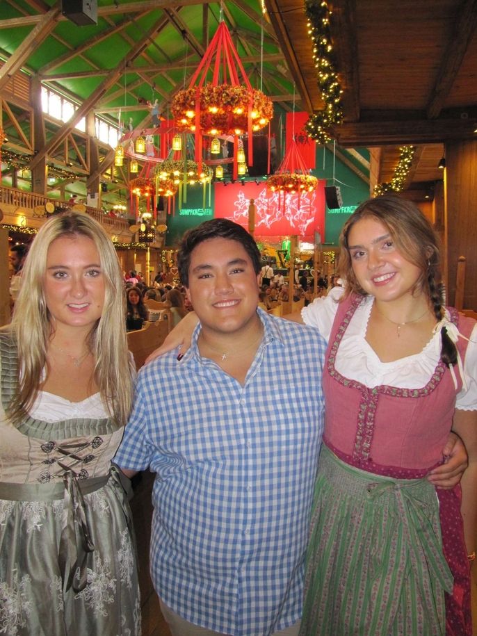 students abroad oktoberfest