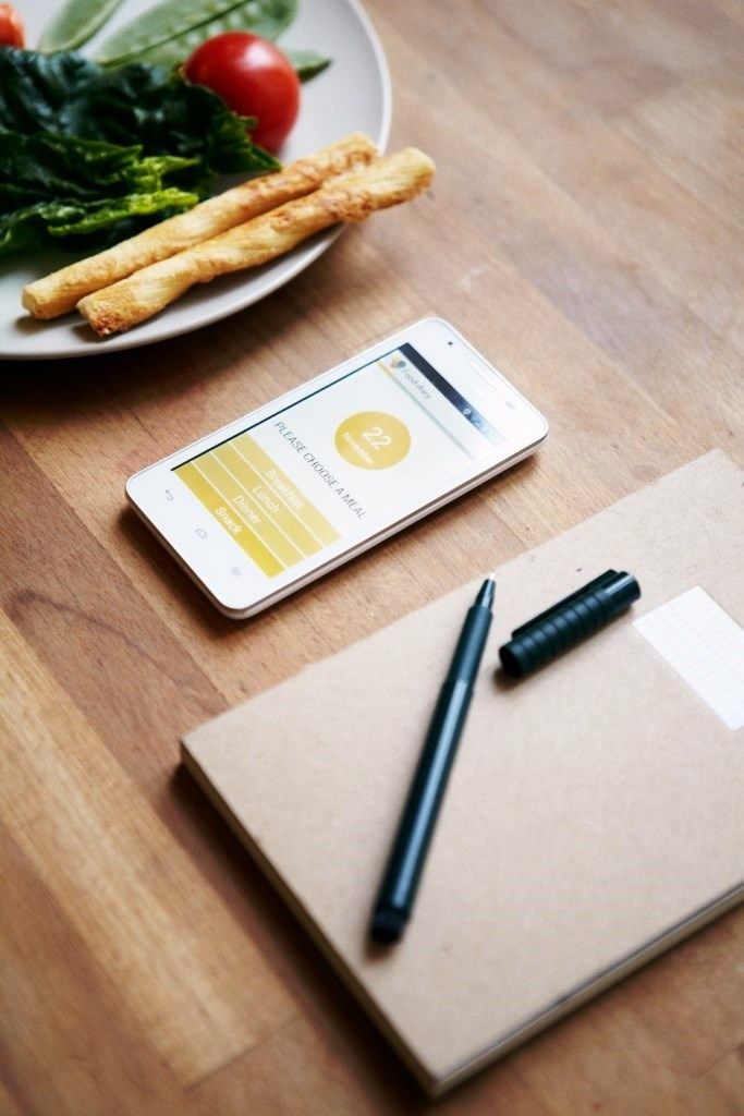 4. Food diaries are usually filled out on paper%2c but the Jourvie app offers a different approach_Photo by Felix Strosetzki