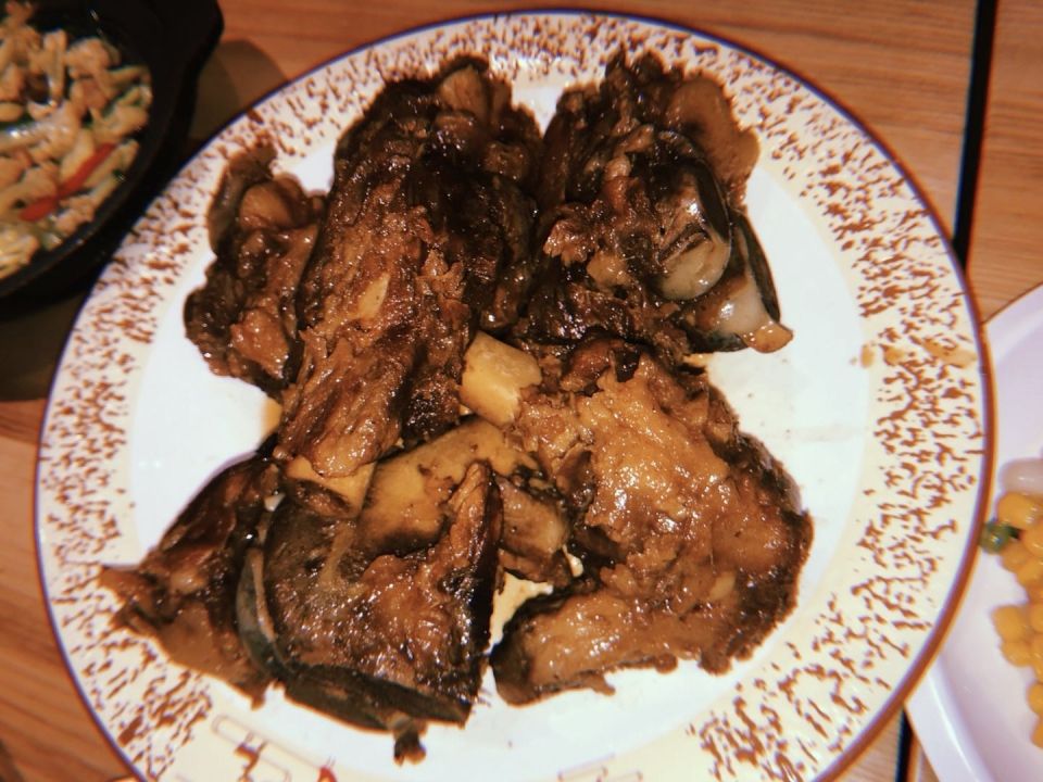 Photo for blog post 我吃饱了!The Chinese Food Students are Getting Full On