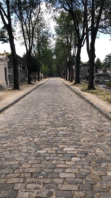 Photo for blog post La Pâtisserie Française et Le Cimetière Père Lachaise 