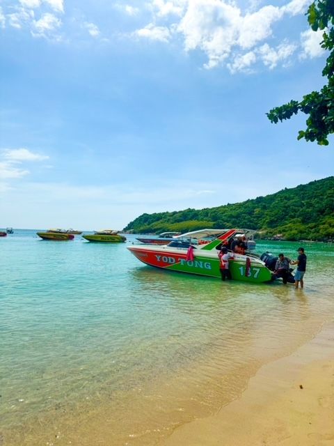 Speedboat rides from Pattaya