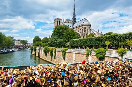 The Ultimate Guide to Studying Abroad in France