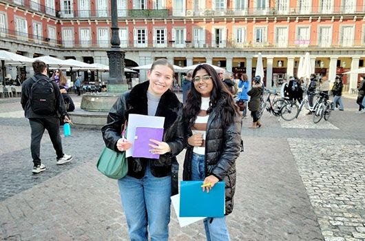 madrid spring study abroad students