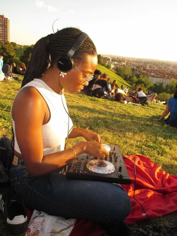 black girl djing in the park