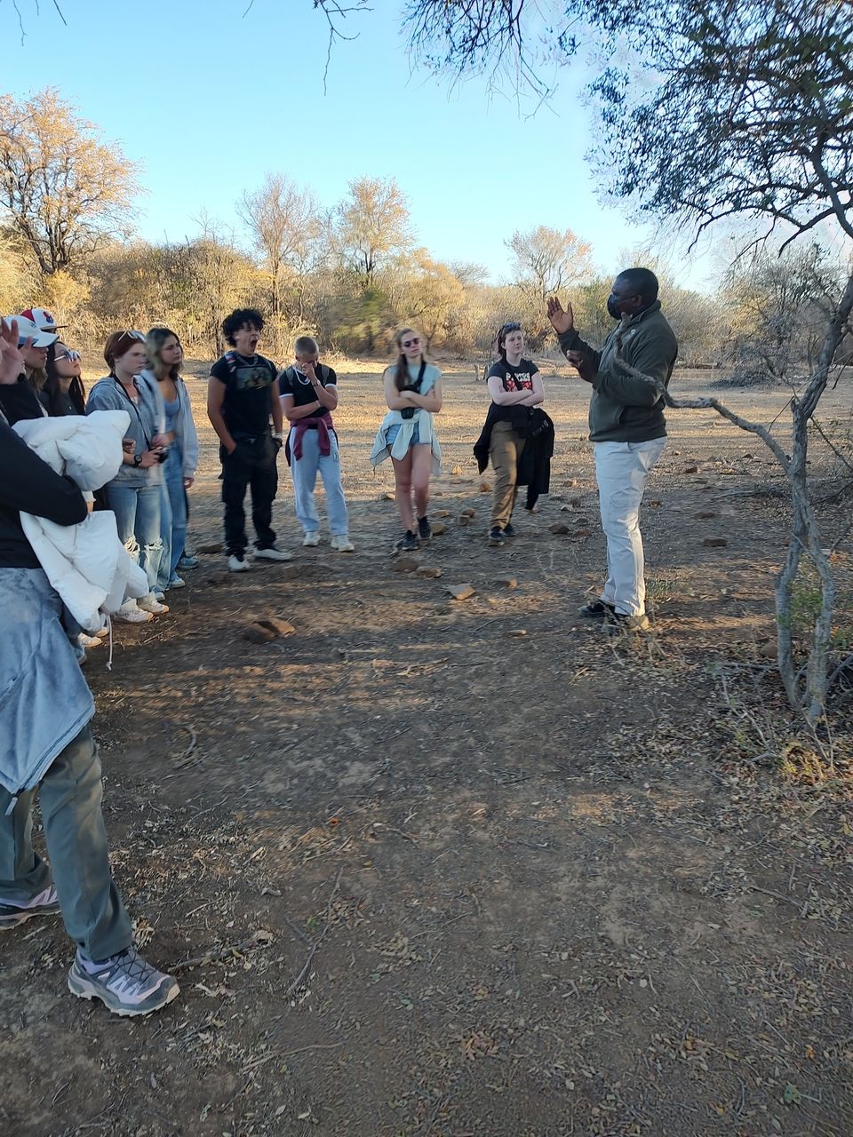 Our nature expert Dusani teaching in the field.